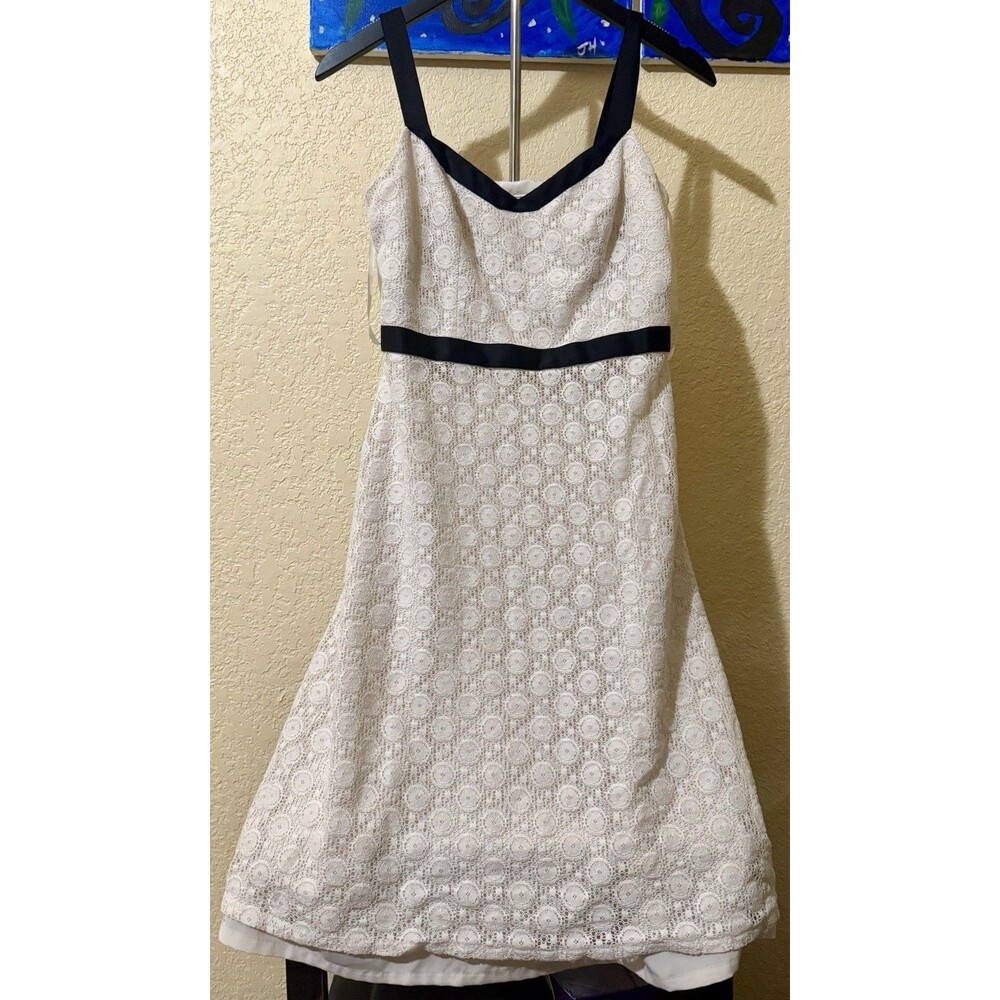 Ann Taylor LOFT Petites Eyelet Dress Lined Cream Size 4P Midi A Line Sleeveless